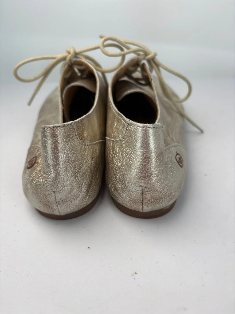 🧠 Born Metallic light gold leather Lace-Up jazz flats. Oxfords.